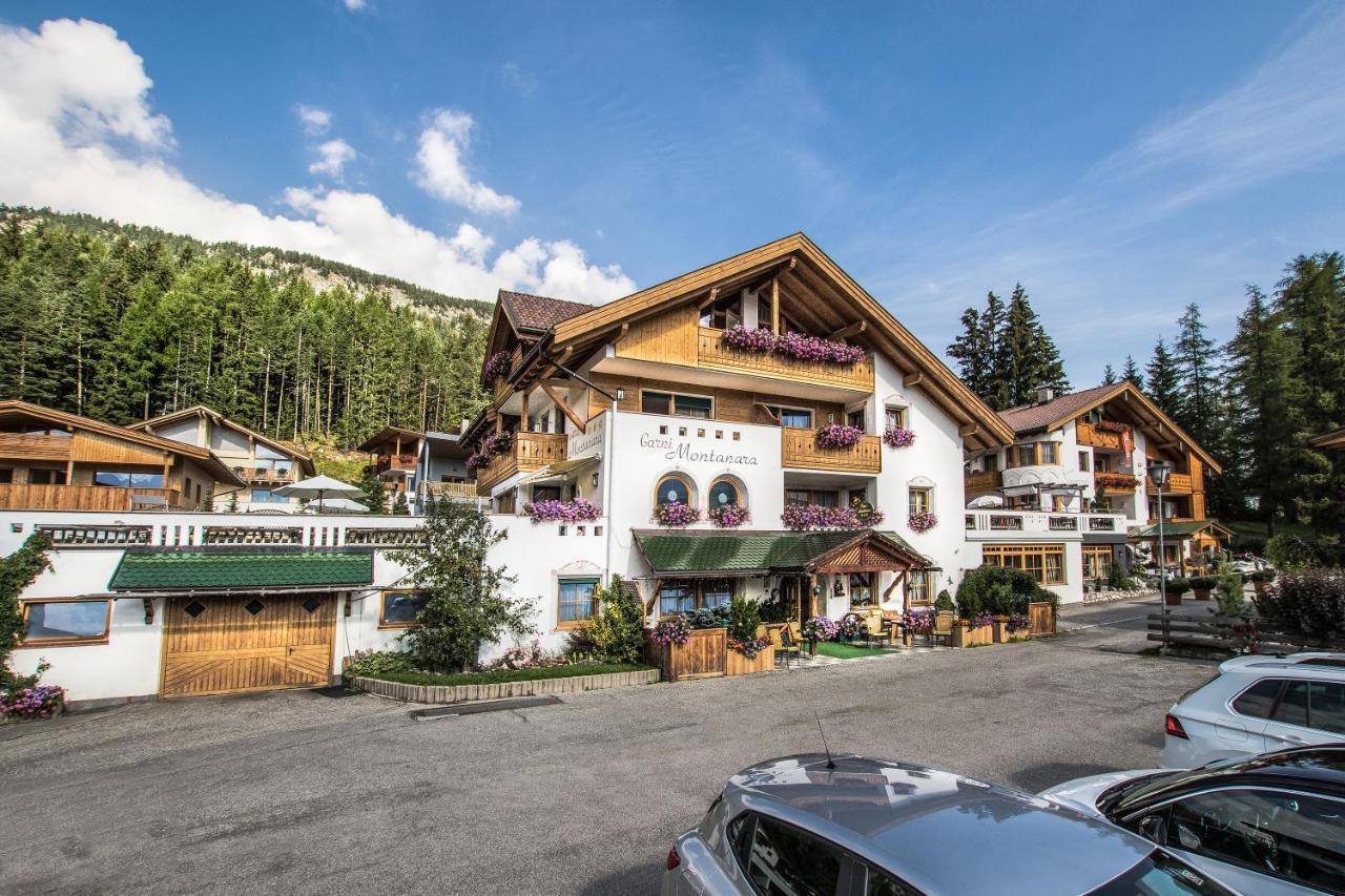 Ciasa Montanara Hotel La Villa  Ngoại thất bức ảnh