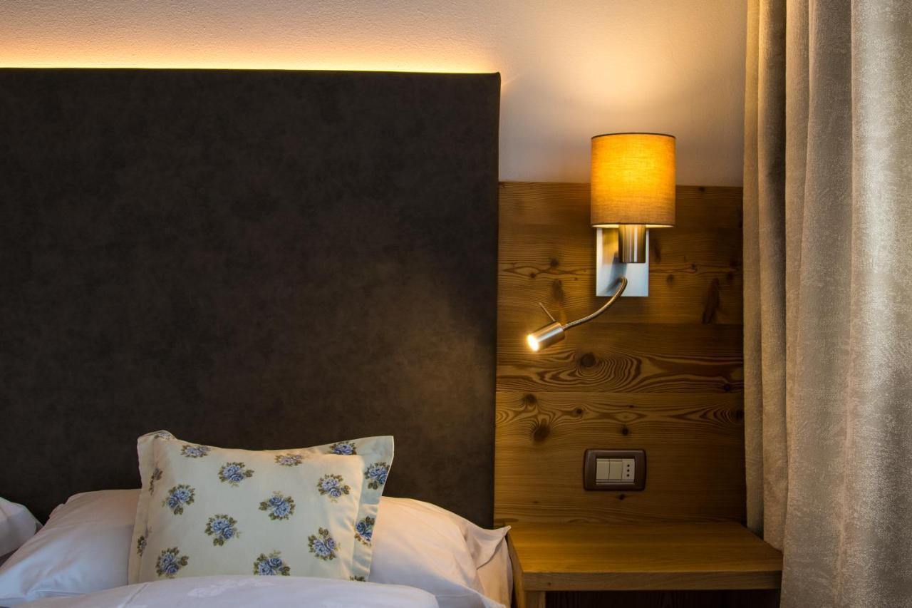Ciasa Montanara Hotel La Villa  Ngoại thất bức ảnh